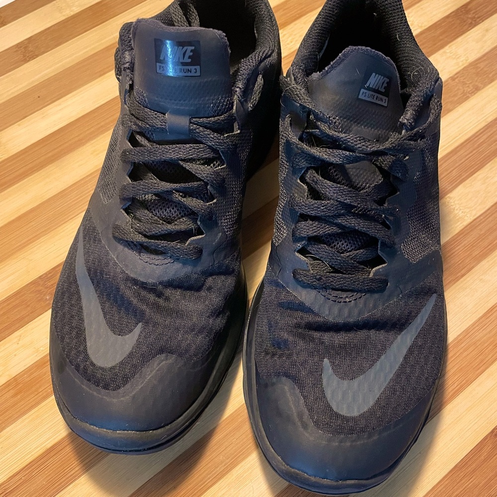 Nike Shoes- FS Lite Run 3
